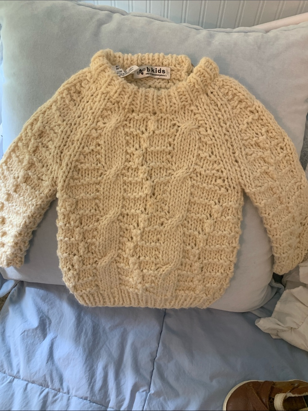 Bloomingdale's Cream Cable-Texture Crewneck Sweater